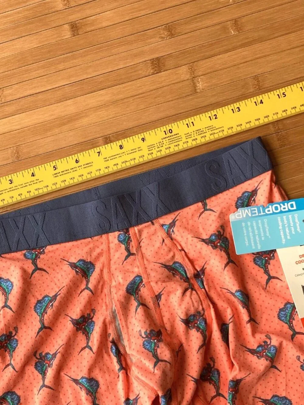 SAXX DropTemp Cooling Cotton Boxer Brief Mens Medium M Big Catch Orange NWT